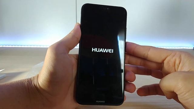 UNBOXING HUAWEI P20 LITE 2019 смотреть онлайн