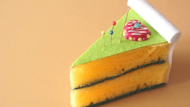 Делаем игрушки - сладости из губки и салфеток. Игрушка торт из губки. смотреть онлайн