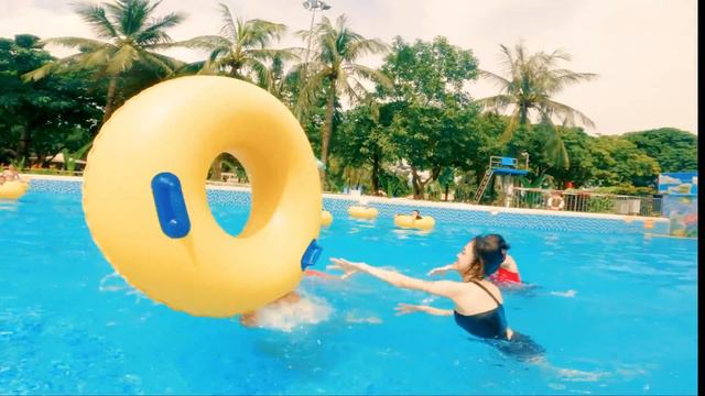 PARKOUR MONEY HEIST In WATER PARK 1.2 (Epic Parkour POV) смотреть онлайн