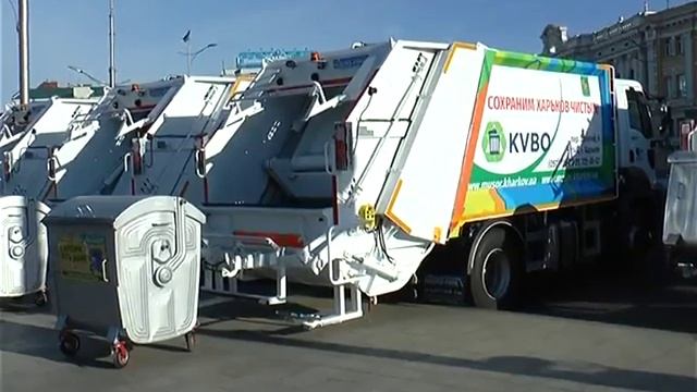 В Харькове приступают к работе 22 новых мусоровоза смотреть онлайн