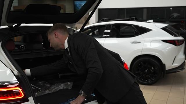 Mercedes GLC vs Lexus NX - What's better? Interior, Exterior Full Review! смотреть онлайн