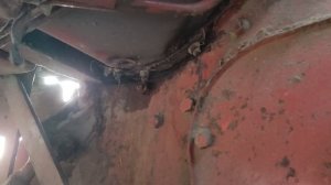 Причины по которым комбайн бьёт зерно