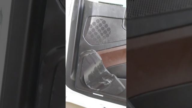 снятие обшивки двери KAMAZ K5 -  MB Actros