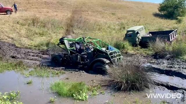Mitsubishi Pajero на раме смотреть онлайн