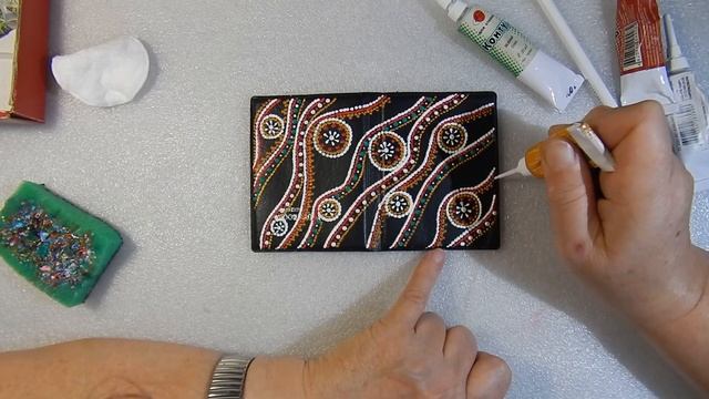 Точечная роспись блокнота. Простой рисунок. смотреть онлайн