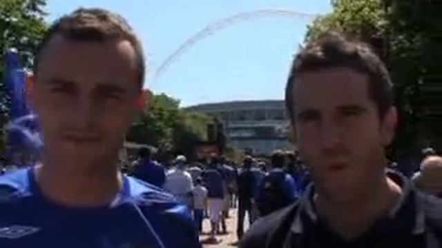 Everton FA Cup Final - Daniel Amokachi gets mobbed by ex... смотреть онлайн