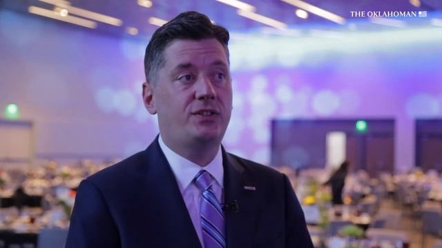 A new arena for the OKC Thunder? Mayor David Holt makes the pitch to ditch Paycom Center. смотреть онлайн