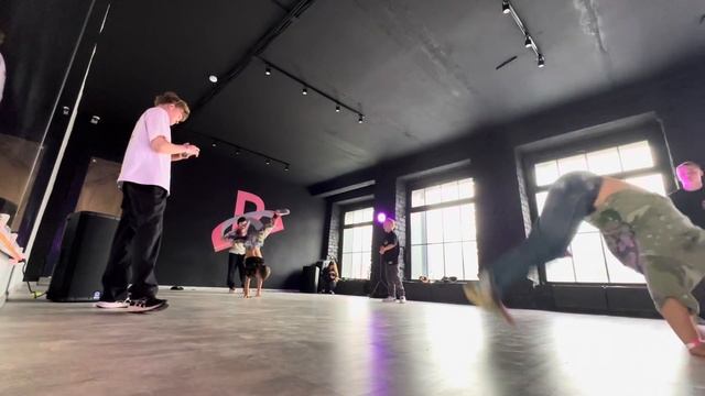 Мастер-класс Bboy Gekkon & Bboy Tiger