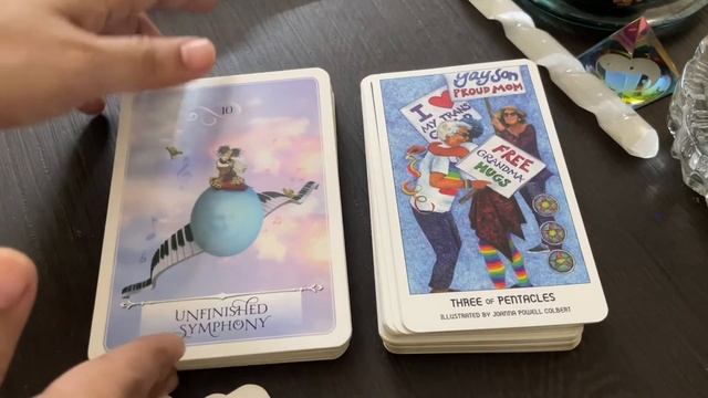 Perfect Pairs: wisdom of the oracle deck & The Pride Tarot смотреть онлайн