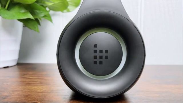 Tronsmart Bang Mini Portable Party Speaker смотреть онлайн