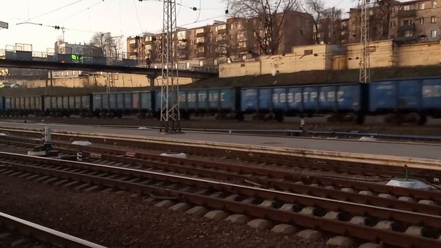 "Уголь"Двухсистемный Вл82м-080 с полувагонами Ржд перегон Харьков Пасс-Харьков Сортировочный смотреть онлайн