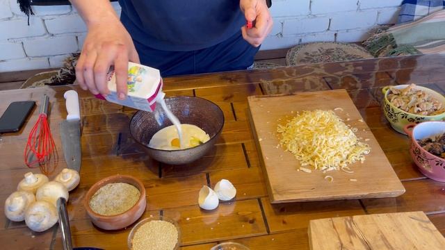 Нереально вкусный пирог "жульен с курицей и грибами" смотреть онлайн