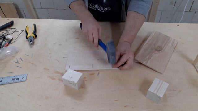 Простая кормушка для птиц своими руками смотреть онлайн