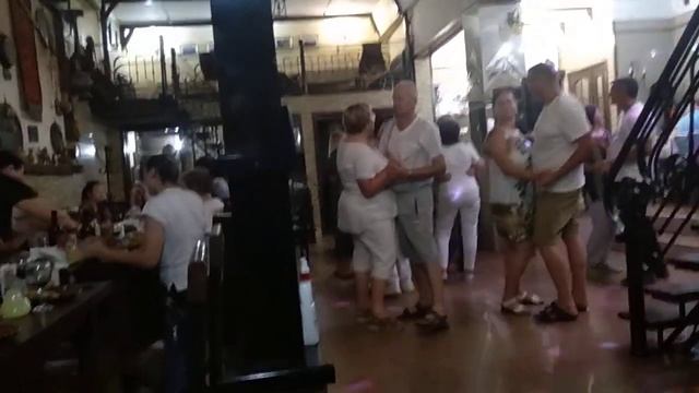 Медленный танец под живую музыку. Дагестан смотреть онлайн