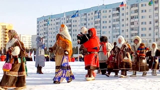 Показ национальной ненецкой одежды. смотреть онлайн