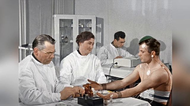 МБУ "Библиотека" Портрет героя "Знакомьтесь, Юрий Гагарин" смотреть онлайн