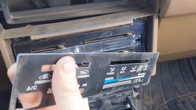 How To: 83-87 Toyota Tercel HVAC bulb replacement. смотреть онлайн