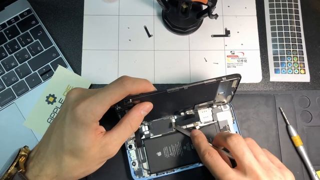 Ремонт iPhone в сервисном центре Apple Pie смотреть онлайн