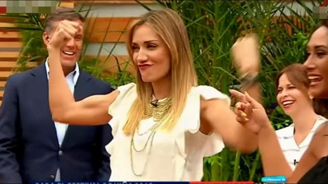TV announcer Huge Biceps 3. смотреть онлайн