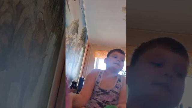 Что будет если крокодил  укусит не палится палец какую-нибудь другую вещь 1 часть