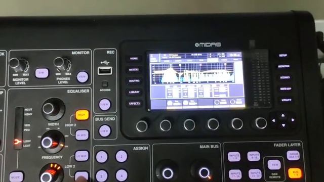 ปรับแต่ง EQ เสียงเพลง Midas M32R Mixer смотреть онлайн