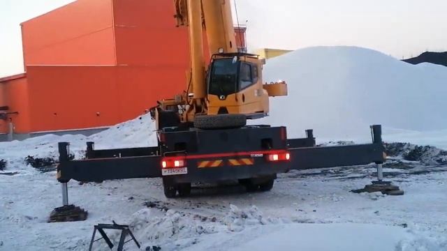 Высокомачтовая опора, с мобильной короной, - 40 метров. Монтаж сборка, установка. смотреть онлайн