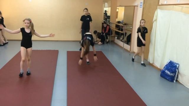 Акробатика смотреть онлайн