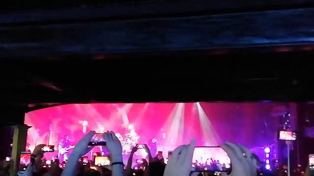 Evanescence - Bring Me To Life (Live, Saint-Petersburg, 2019) смотреть онлайн