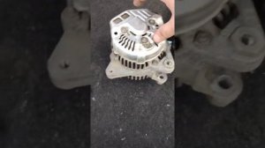 Замена щетки генератора на Тойота Камри 30