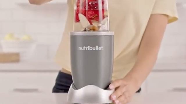 Nutribullet 600 Watts, 12 Piece Set, Multi-Function High-Speed Blender смотреть онлайн