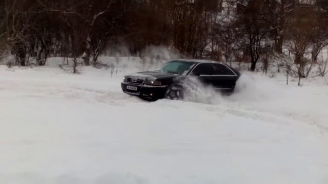 Audi A8 quattro D2 смотреть онлайн