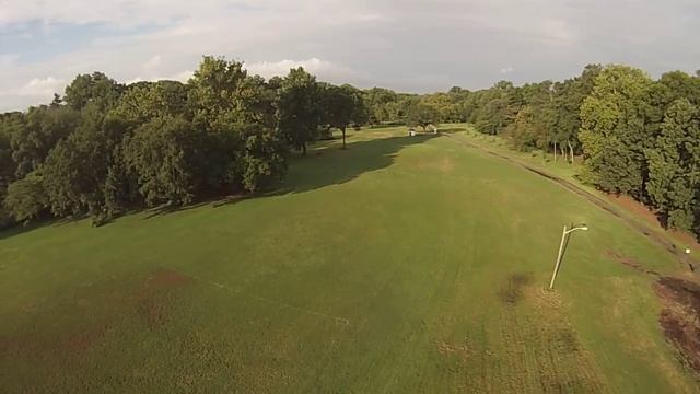 Alien 560 with Tarot T-2D V2 FPV test in the park смотреть онлайн