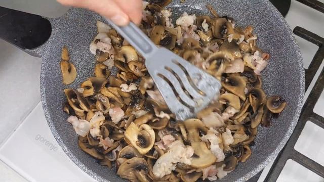 Как приготовить вкусный и наваристый супчик. Показываю на примере грибного супа с сыром смотреть онлайн