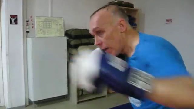 БОКС, поставить УДАР ? ХОТИТЕ ? ??? это вам к дяде Коле в "Школе Магдиева" ??? Таганрог смотреть онлайн