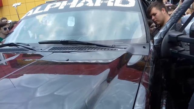 самый громкий автомобиль на выставке в рио смотреть онлайн