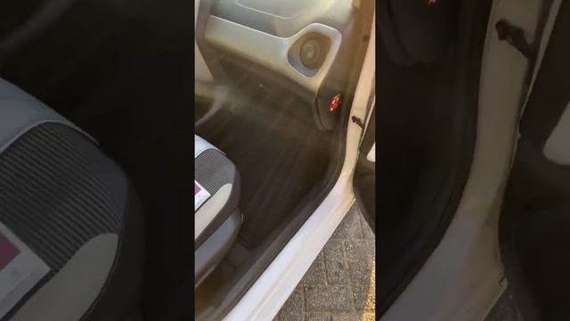 Totaalauto’s Peugeot 108 Cabrio PB-990-D Totaalautos смотреть онлайн