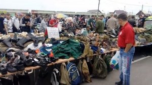 Блошиный рынок Юнона : «Любовь не продаётся. Остальное можно найти на Юноне»