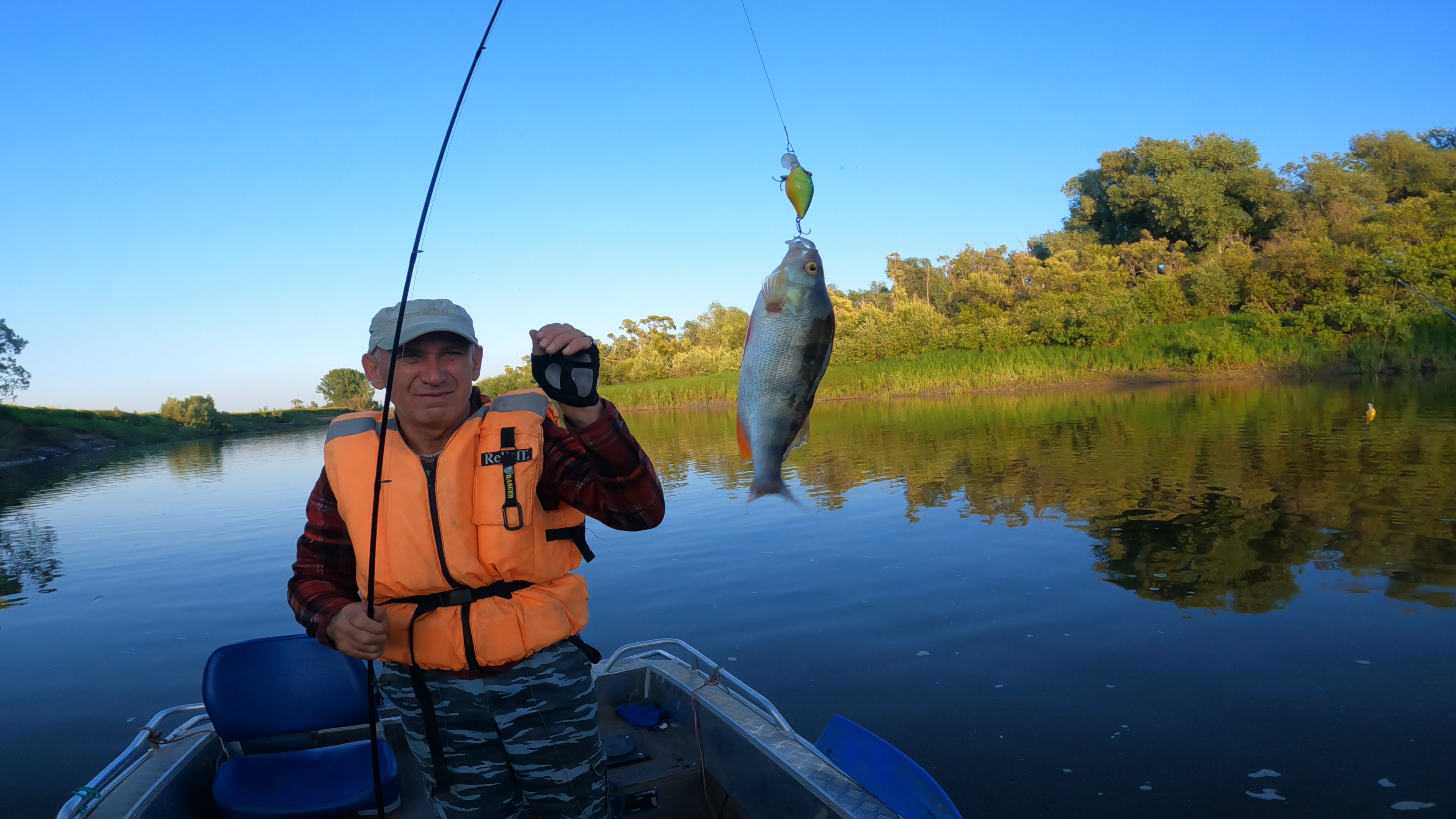 Тягаем Щук возле села Кривошено в Томской Области! Отличная вышла рыбалка! смотреть онлайн