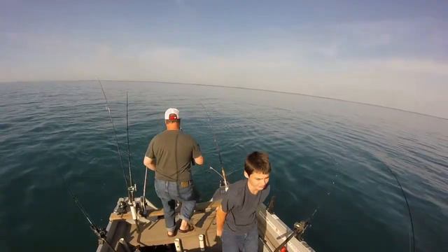 SIMPLE! Beginners Guide to Fishing Great Lakes Monster Salmon & Trout смотреть онлайн