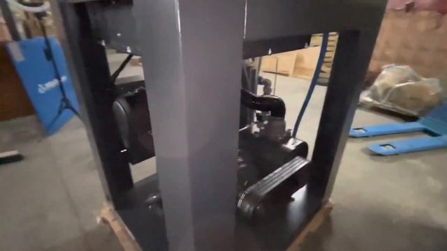 Z50-10 бар, Винтовой компрессор Xeleron смотреть онлайн