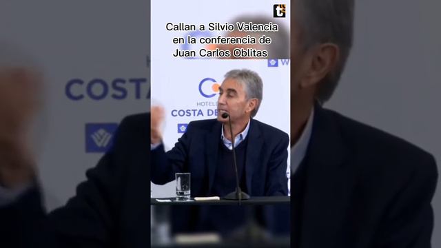 Juan Carlos Oblitas y Silvio Valencia enfrentados en conferencia de prensa смотреть онлайн