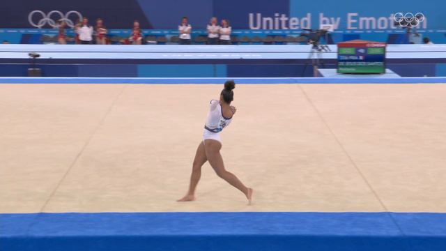 BEAUTIFUL Floor Routine! 🎵 🇫🇷 Mélanie De Jesus Dos Santos Performs At Tokyo2020!
