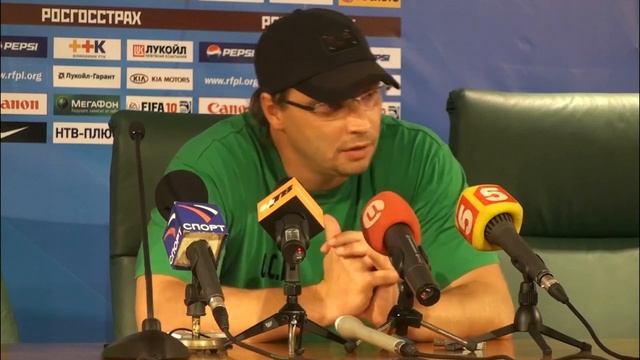 Овчинников ставит на место журналюгу смотреть онлайн