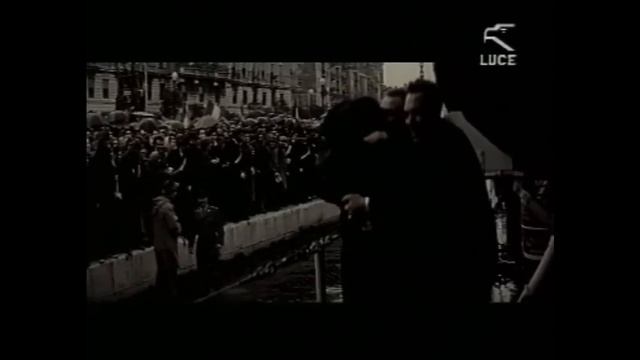 26 ottobre 1954, ritorno di Trieste all'Italia смотреть онлайн