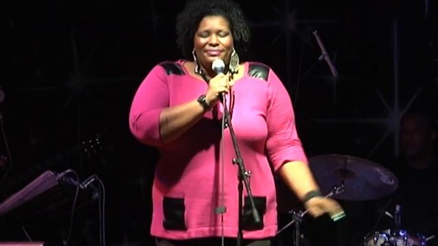 Tonisha "NishaSpeaks" Porter смотреть онлайн