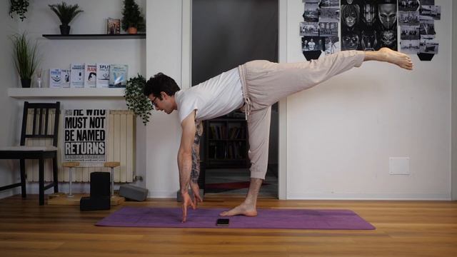 10-Minute Full Body Stretching Routine (No Equipment!) смотреть онлайн