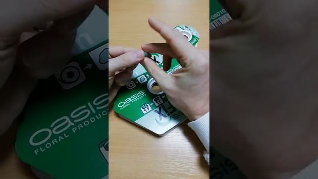 Флористический пластилин Фикс OASIS® Fix смотреть онлайн
