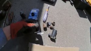 Замена моторчика омывателя (насоса) лобового стекла Форд Транзит 2.2. дизель 2007 г.в.