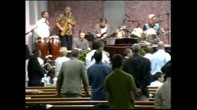 Amazing Grace with John Starnes at Faith Outreach Center April 2010. смотреть онлайн