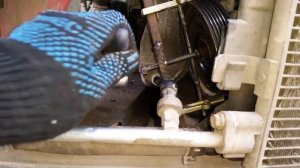 Рено Меган 2 замена подшипника компрессора кондиционера без снятия.